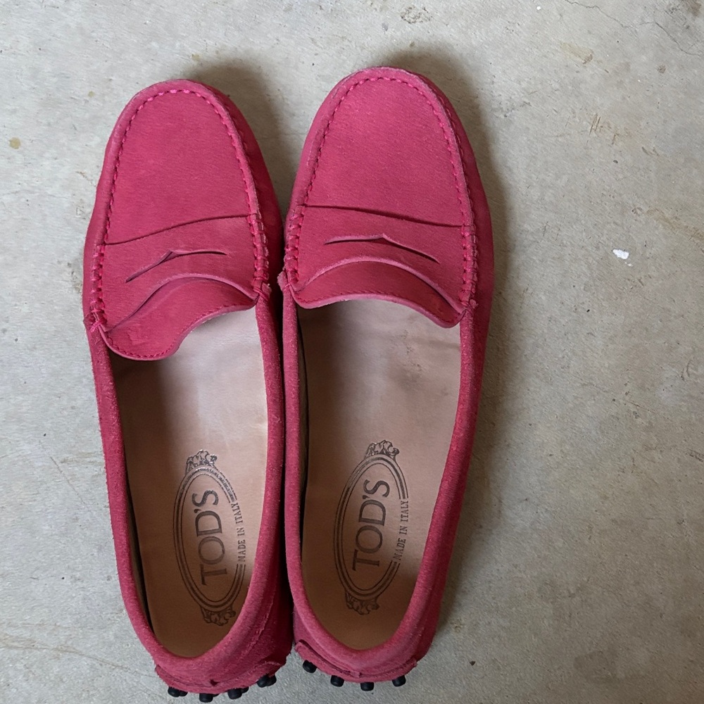 Tod's Women's Pink Suede Loafers